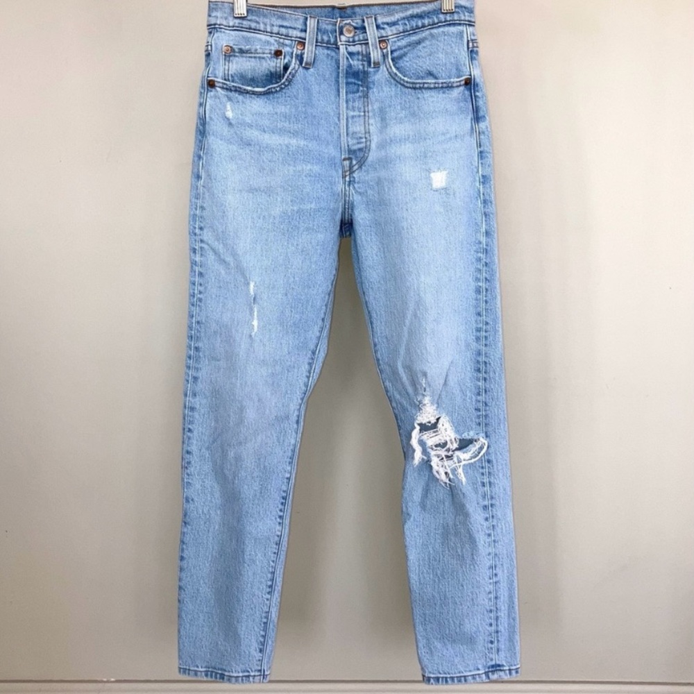 Levi’s 501 high-waisted light-wash distressed jeans. 💙 - Picture 2 of 7